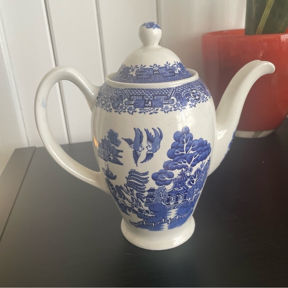 $20 SALE Vintage Wood & Sons Collectible Teapot Coffeepot Carafe Servingware - Picture 2 of 8